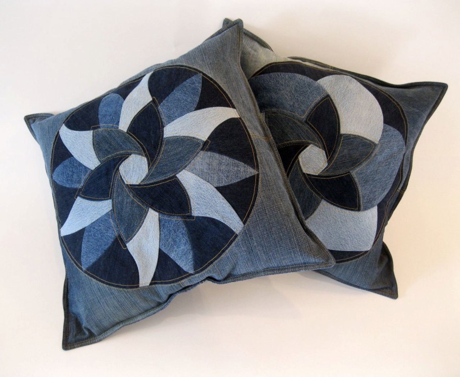 Одеяло из кусочков ткани