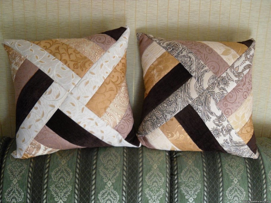 Покрывало из кусочков ткани