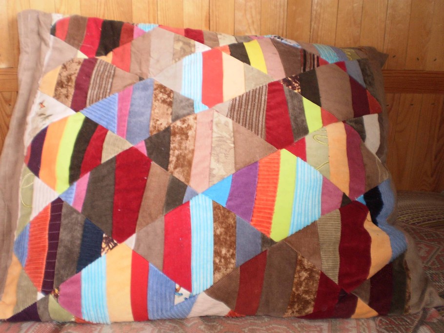 Рукоделие из кусочков ткани