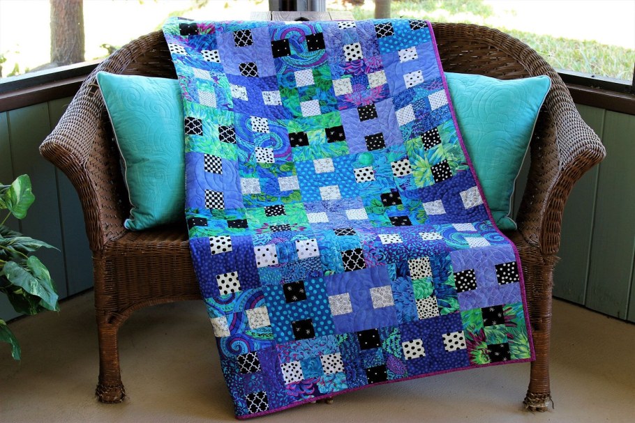 Покрывало из квадратиков ткани