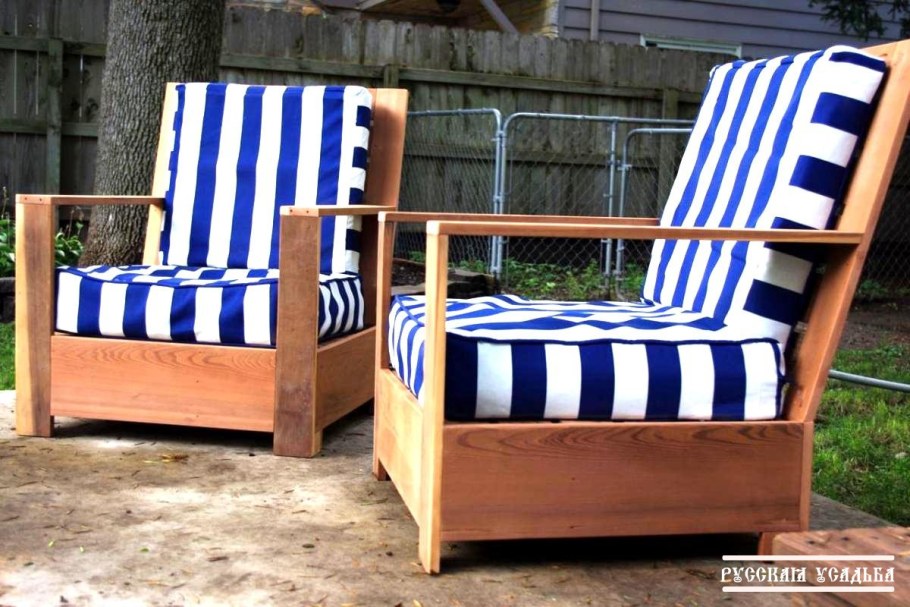 Кресло из дерева