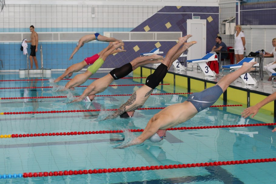 Плавательный бассейн