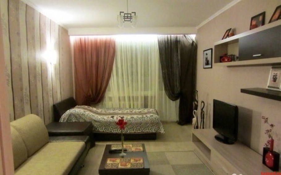 Расстановка мебели в однокомнатной квартире с кроватью