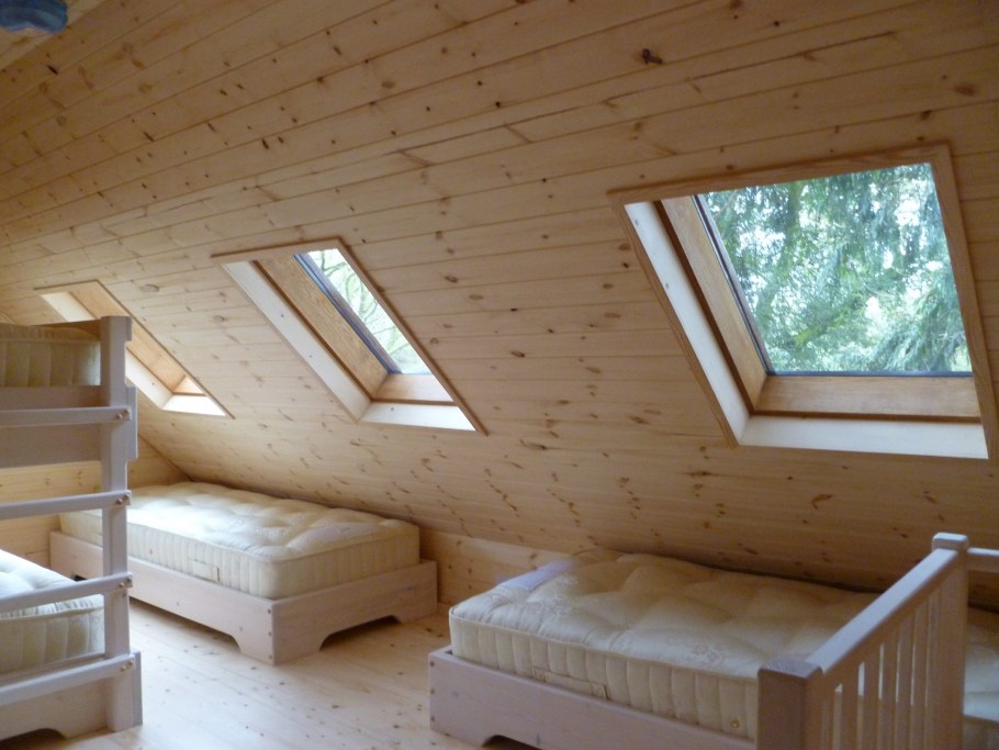 Постройка мансарды в частном доме