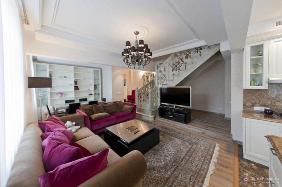 Двухуровневая гостиная