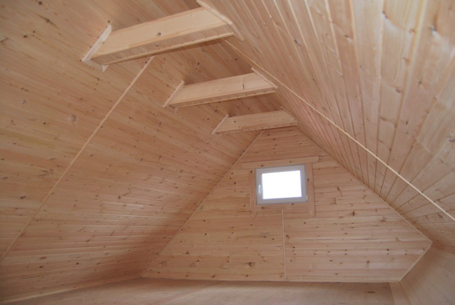 Отделка крыши вагонкой