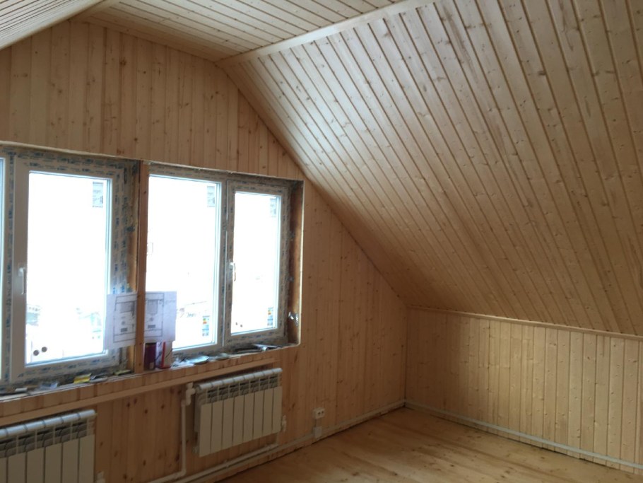 Отделка мансарды вагонкой