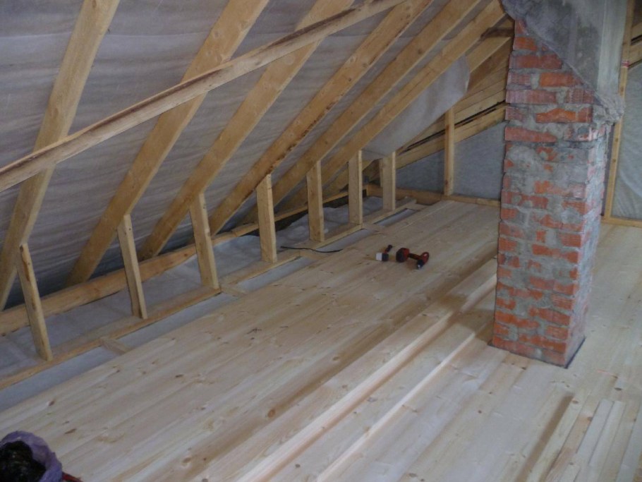 Чердак обшитый ОСП