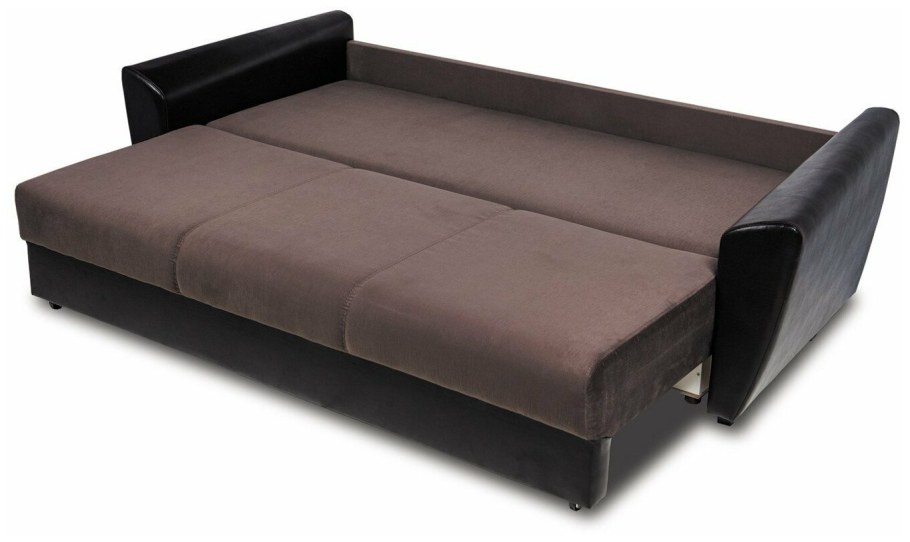 Большой мебельный магазин