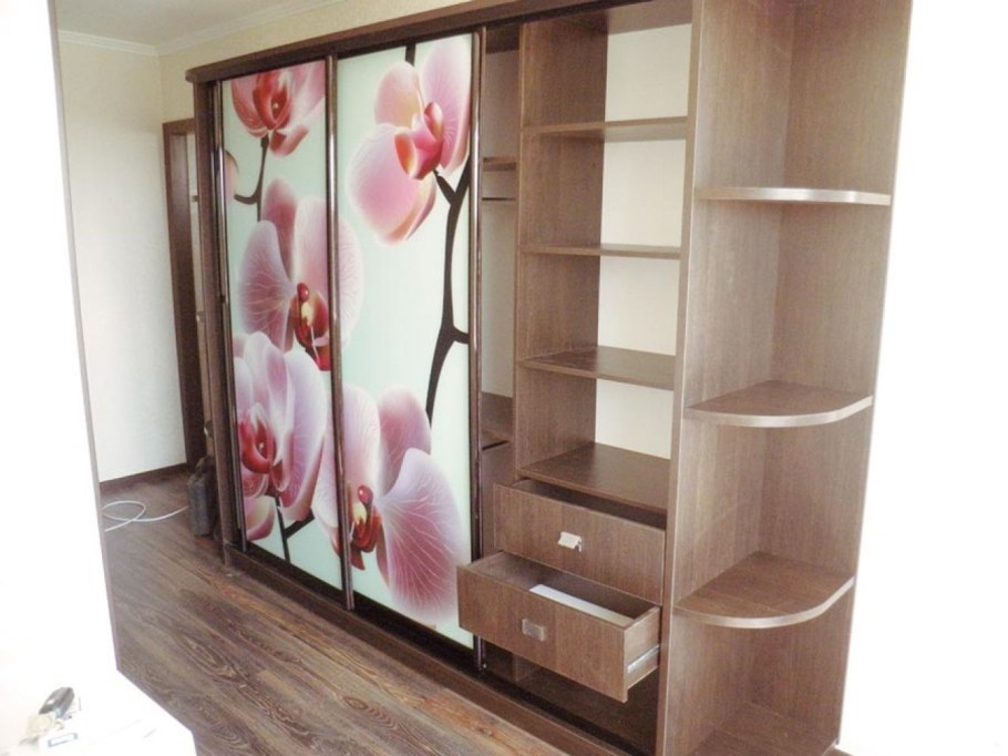 Корпусные шкафы купе