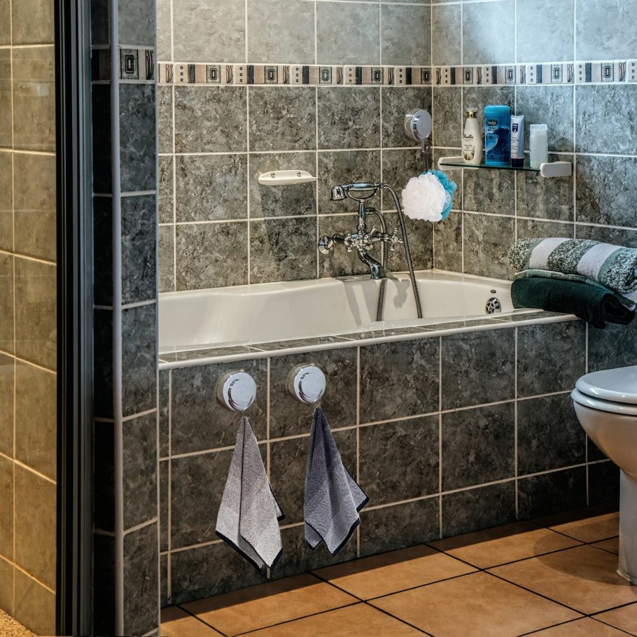 Отделка ванны плиткой