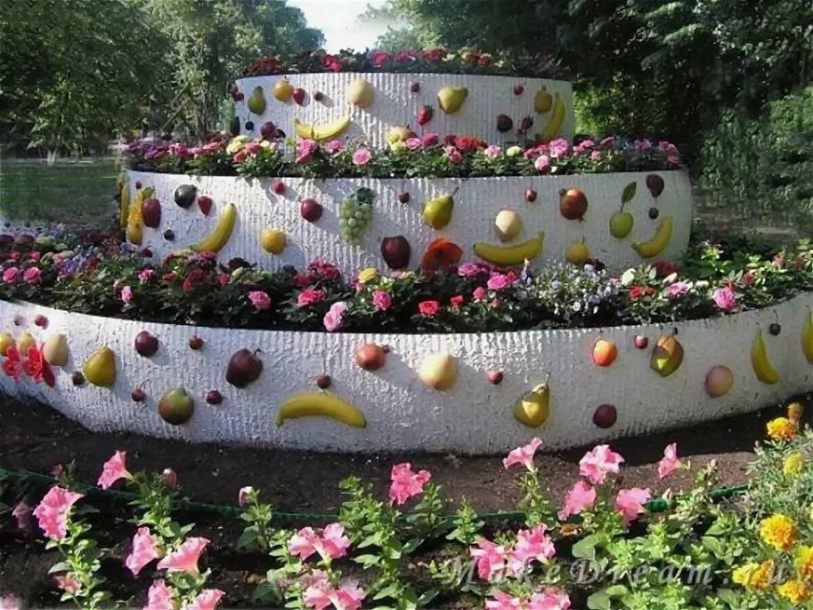 Двухэтажные клумбы