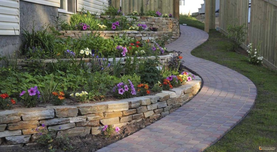 Габионы клумбы спираль