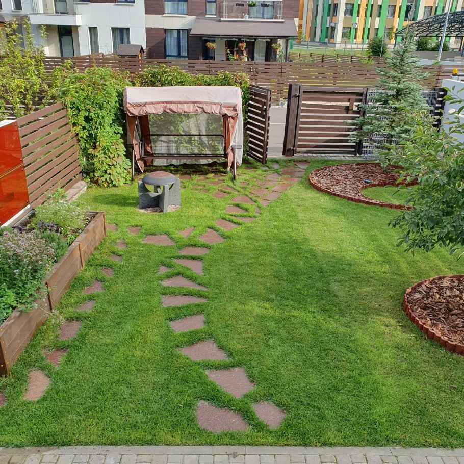 Дорожки на клумбе