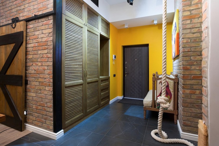 Жалюзийные двери в интерьере лофт
