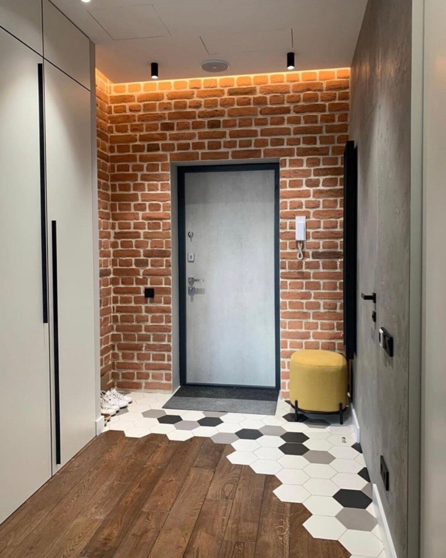 Маленькая прихожая лофт