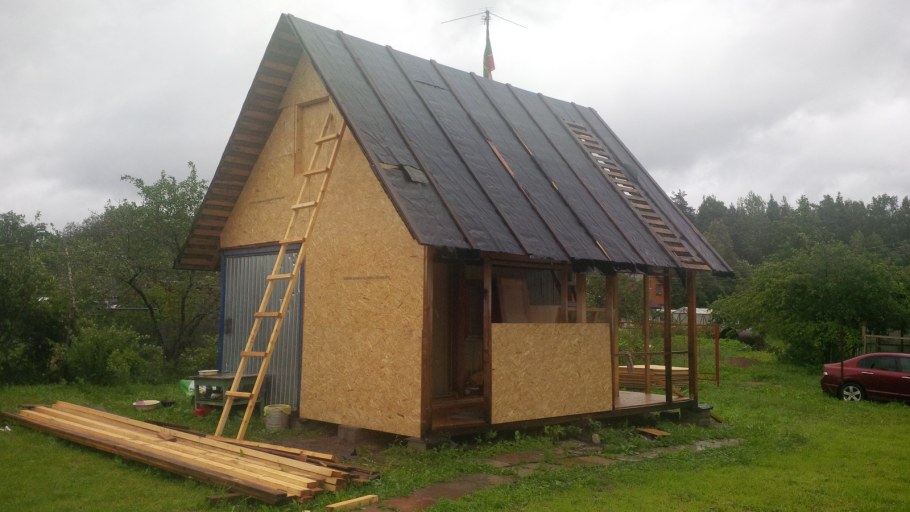 Надстройка над бытовкой