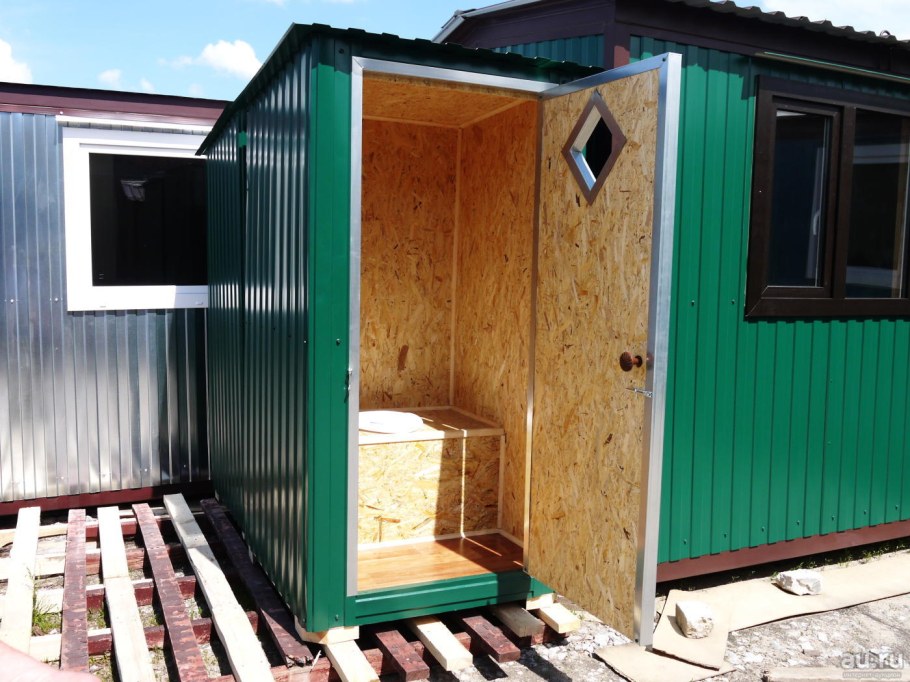 Обустройство бытовки на даче