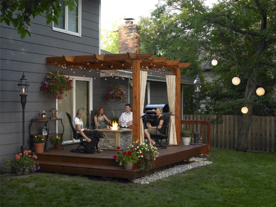 Патио на даче