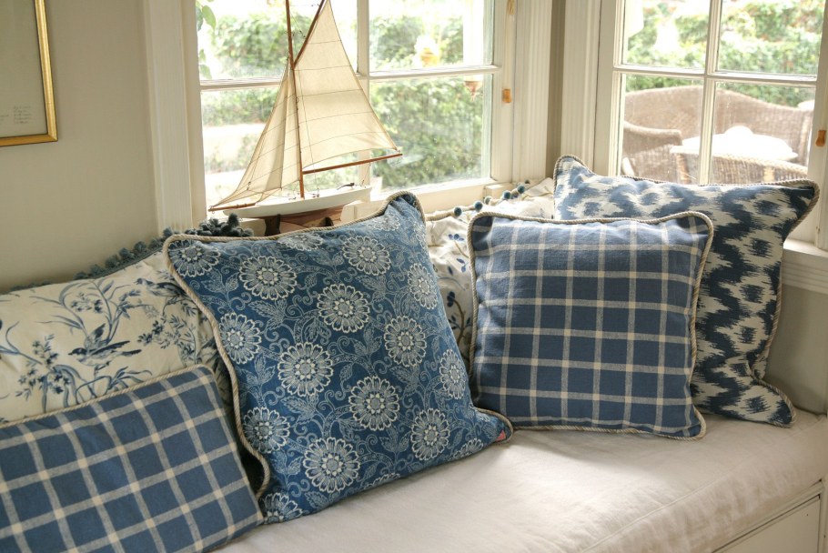 Красивое кресло