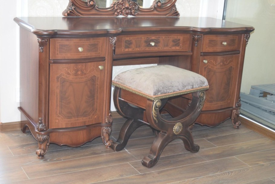 Шкаф Илона Караваджо