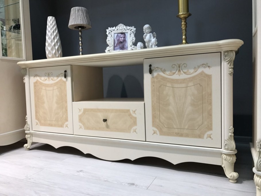 Шкаф Илона Караваджо