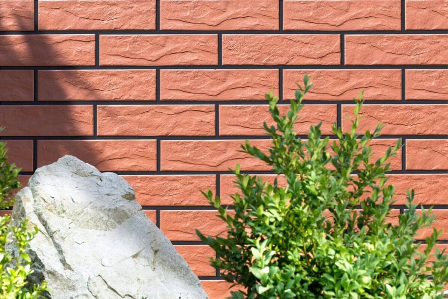 Облицовка цоколя плиткой