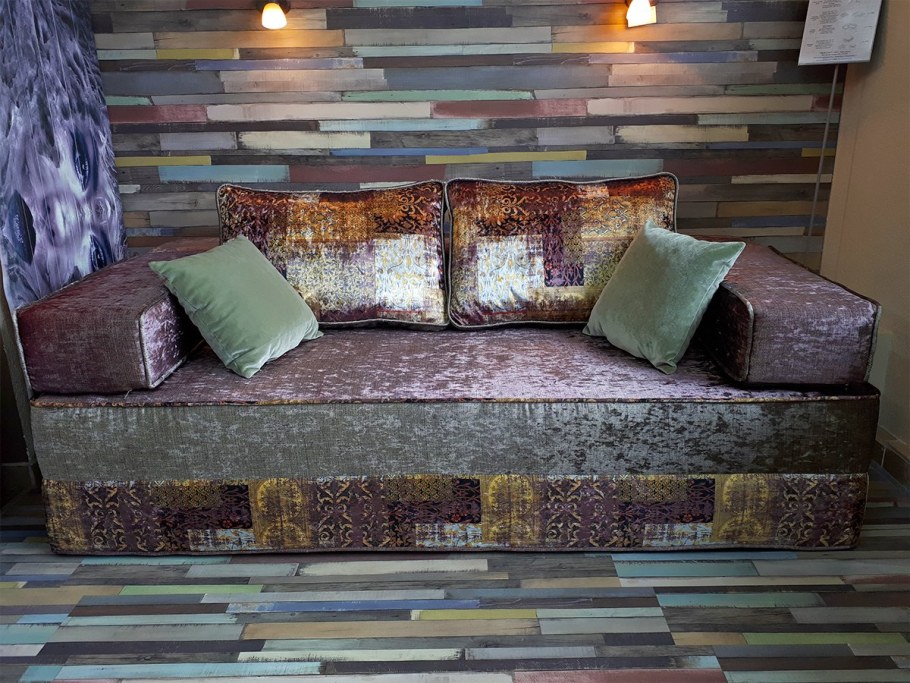 Бескаркасный диван Симпл