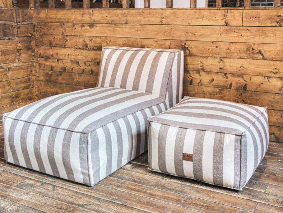 Бескаркасный лежак