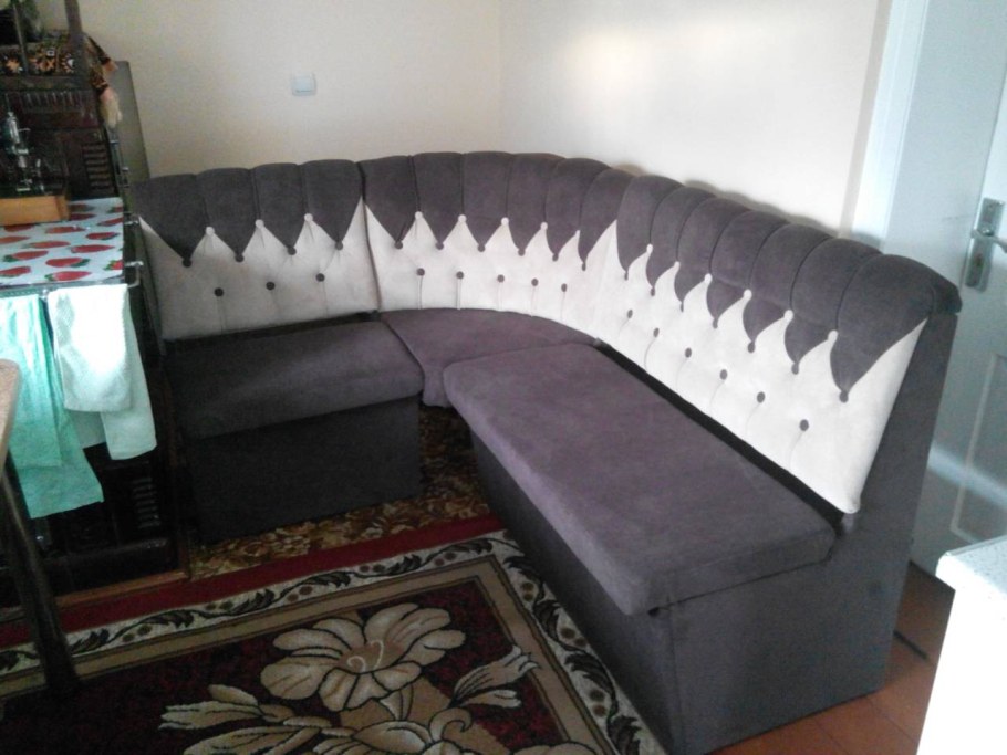 Ткань для перетяжки кухонного уголка