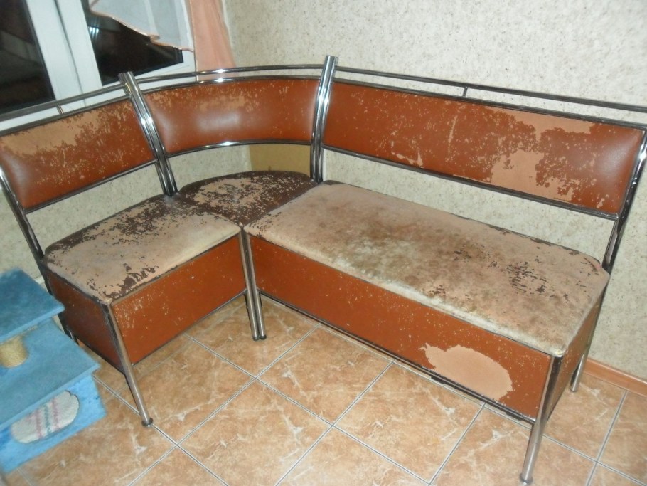 Реставрируем кухонный уголок