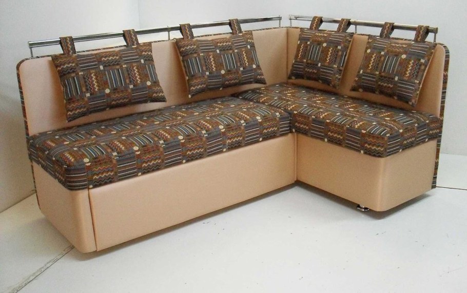 Обшивка кухонного уголка