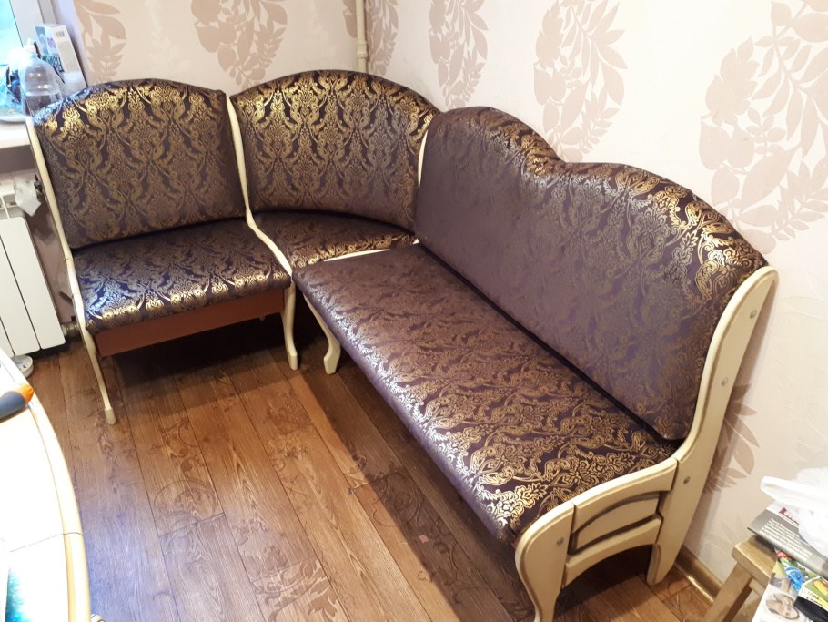 Обшивка кухонного уголка