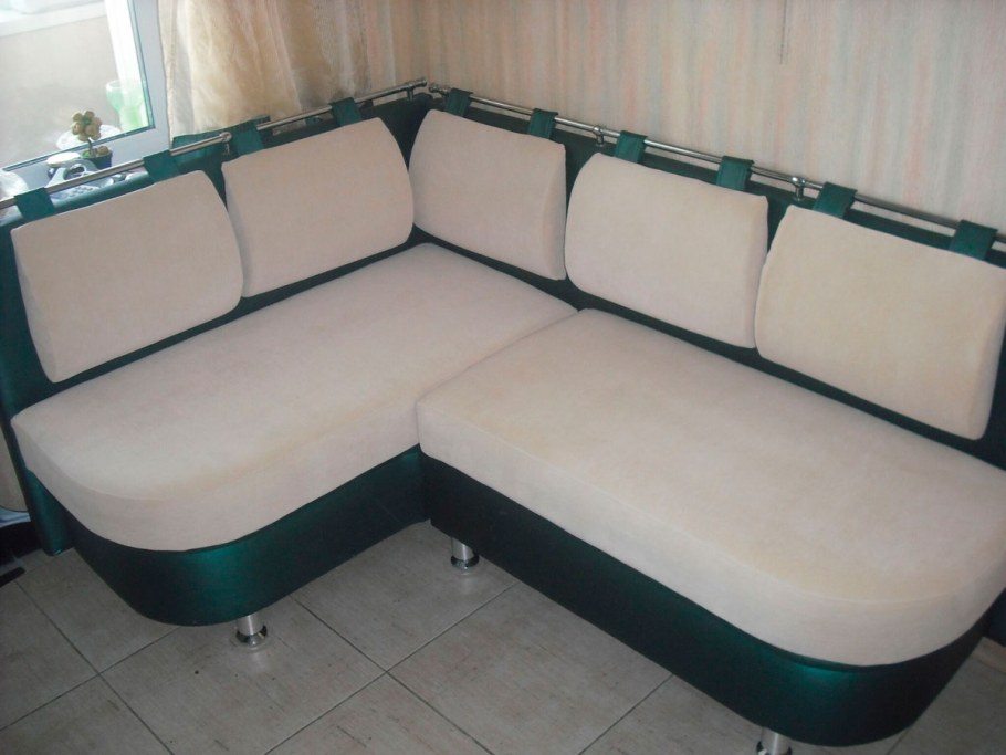 Реставрируем кухонный уголок