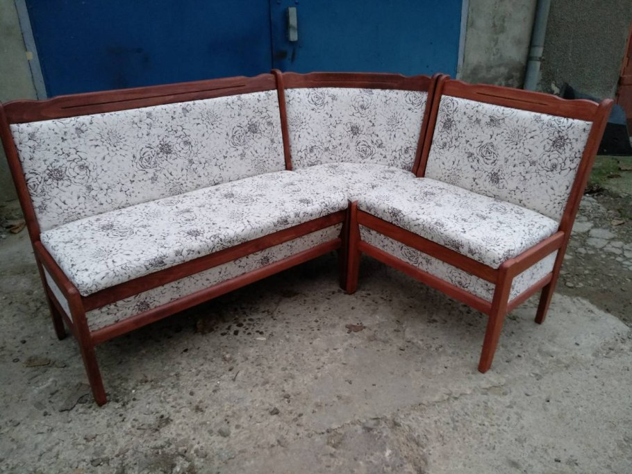 Реставрируем кухонный уголок