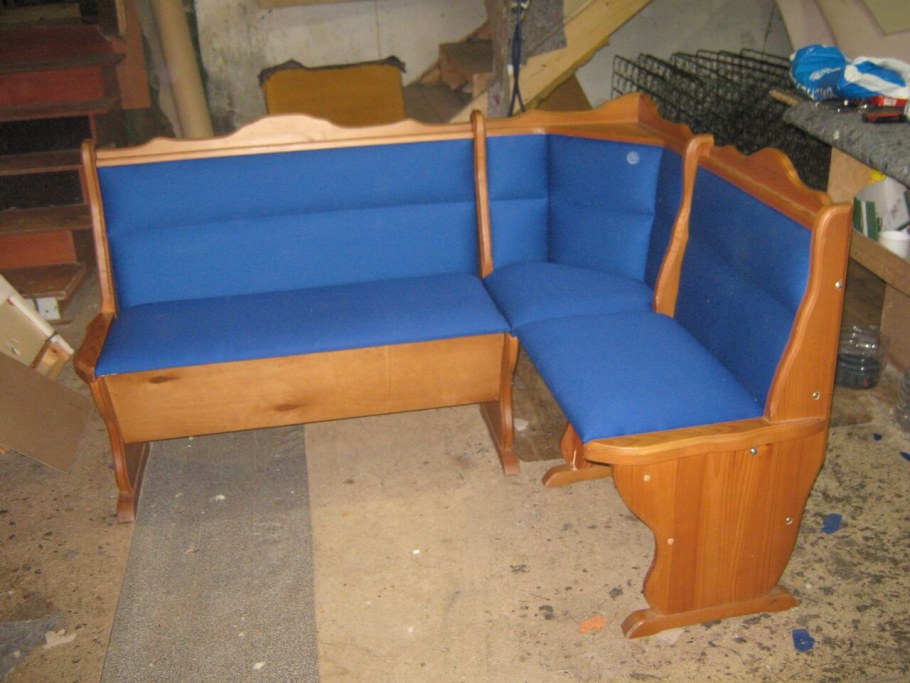 Обшивка кухонного уголка