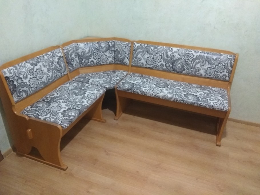 Обтяжка кухонного уголка