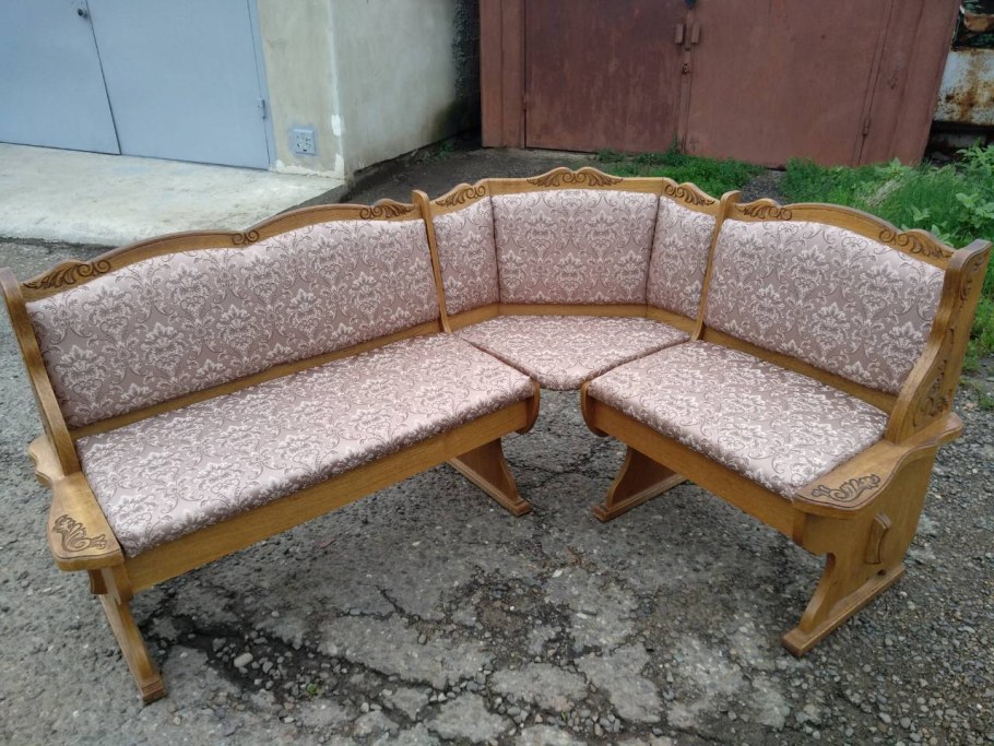 Перетяжка кухонного уголка