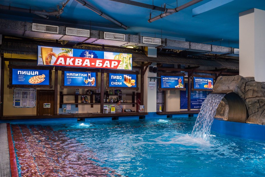 Аквапарк Ривьера Казань внутри