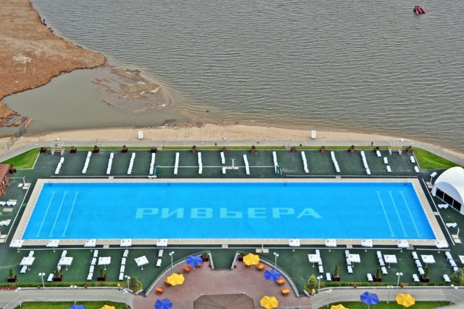 Ривьера открытый бассейн Казань