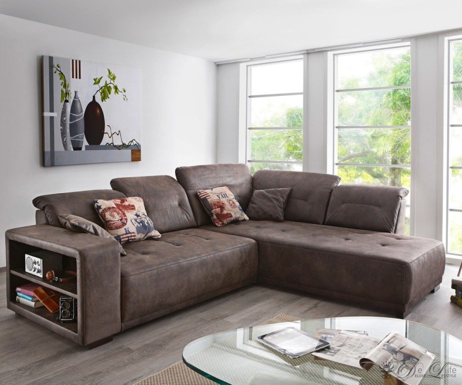 Диван коричневый угловой в гостиную