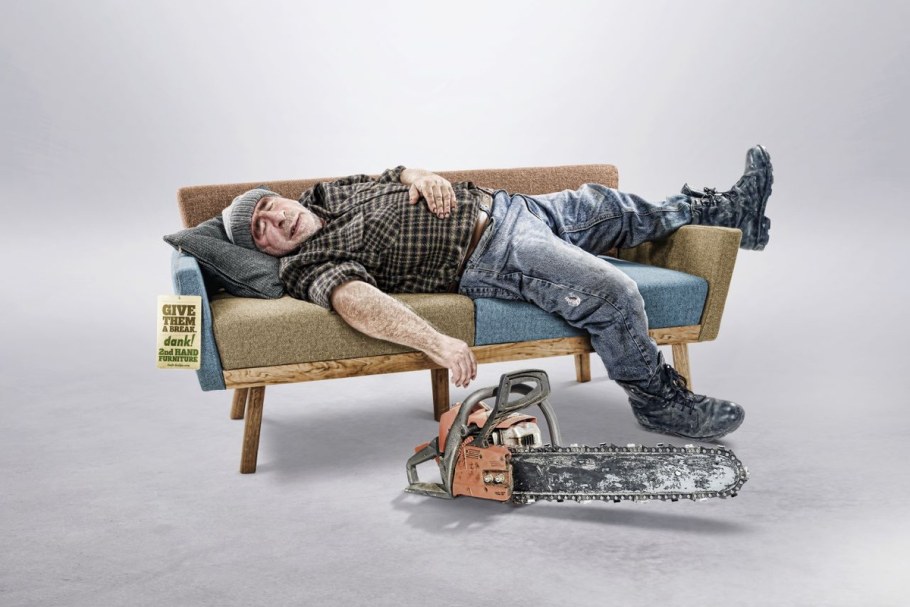 Креативная реклама мебели