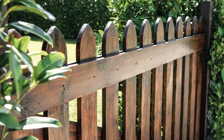 Оригинальный деревянный забор