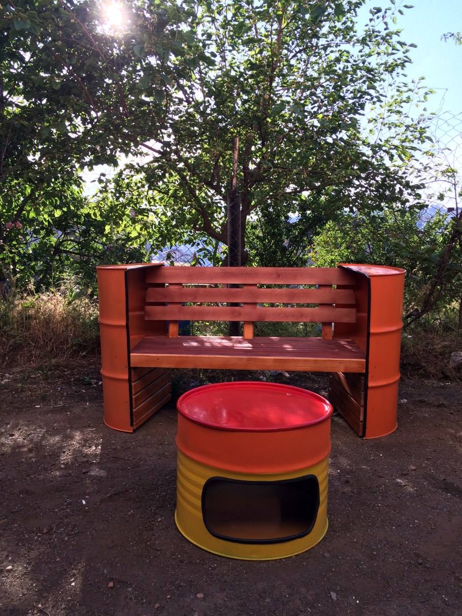 Мебель из бочек металлических