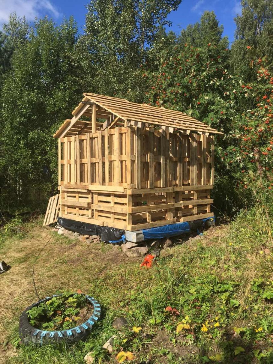 Баня из европаллетов