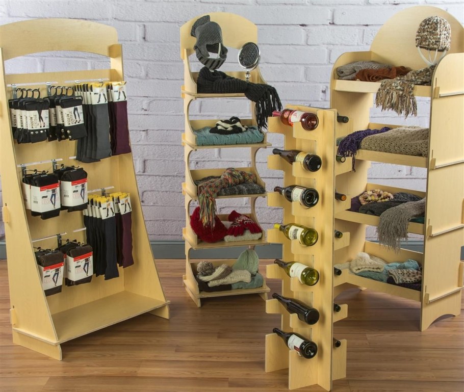 Необычные полки в магазине