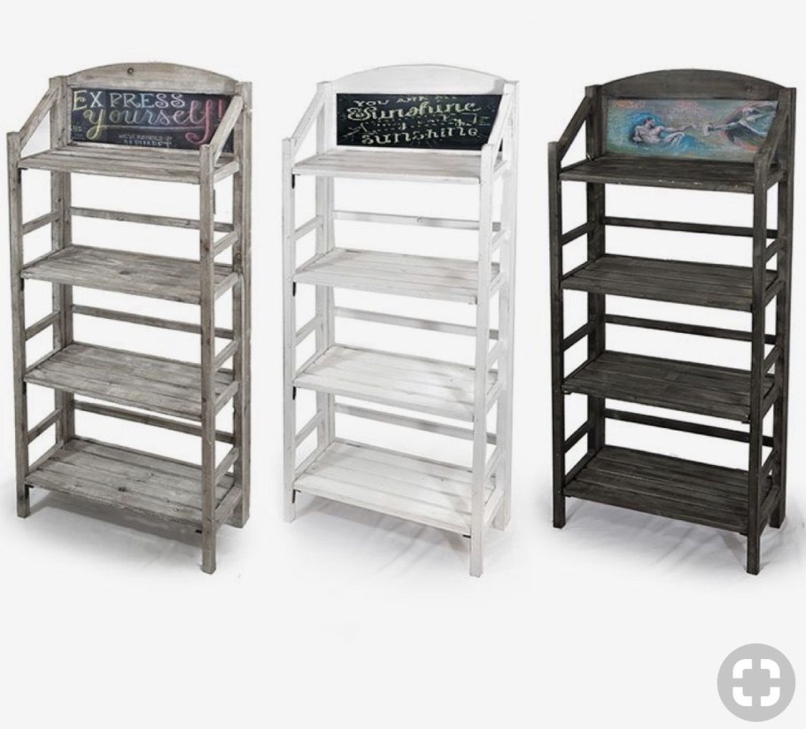 Деревянные этажерки для выставки товаров