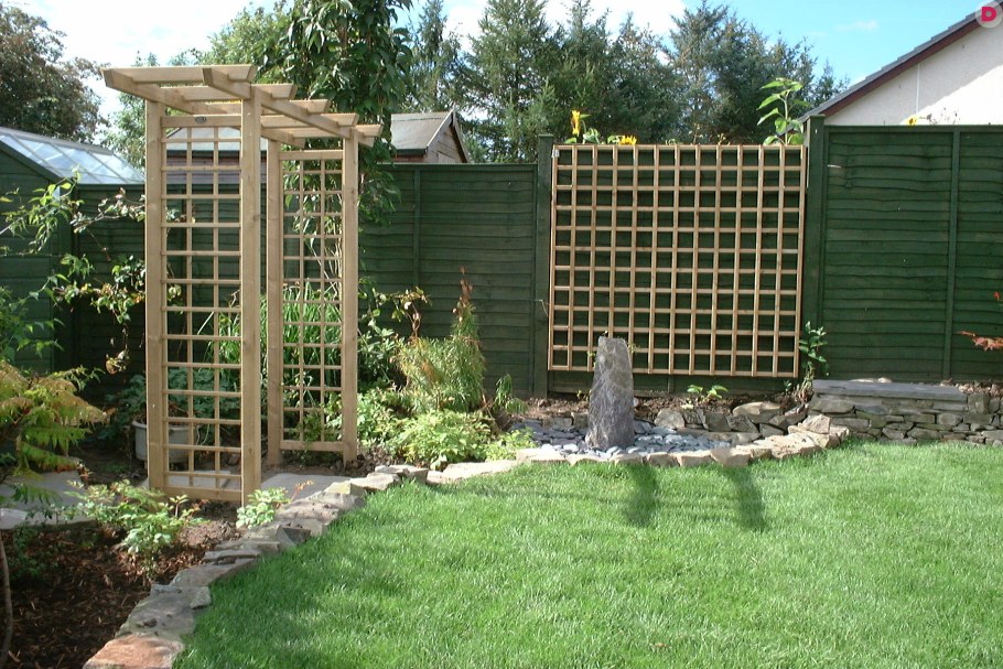 Необычные заборы для дачи