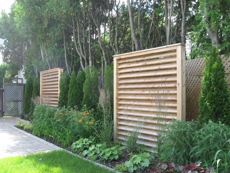 Декоративное ограждение патио