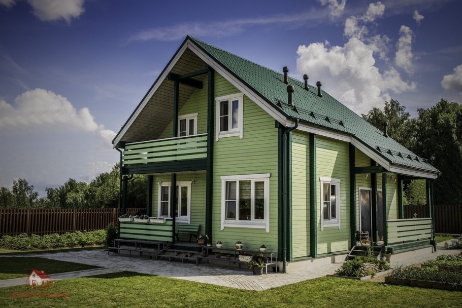 Фиолетовый дом